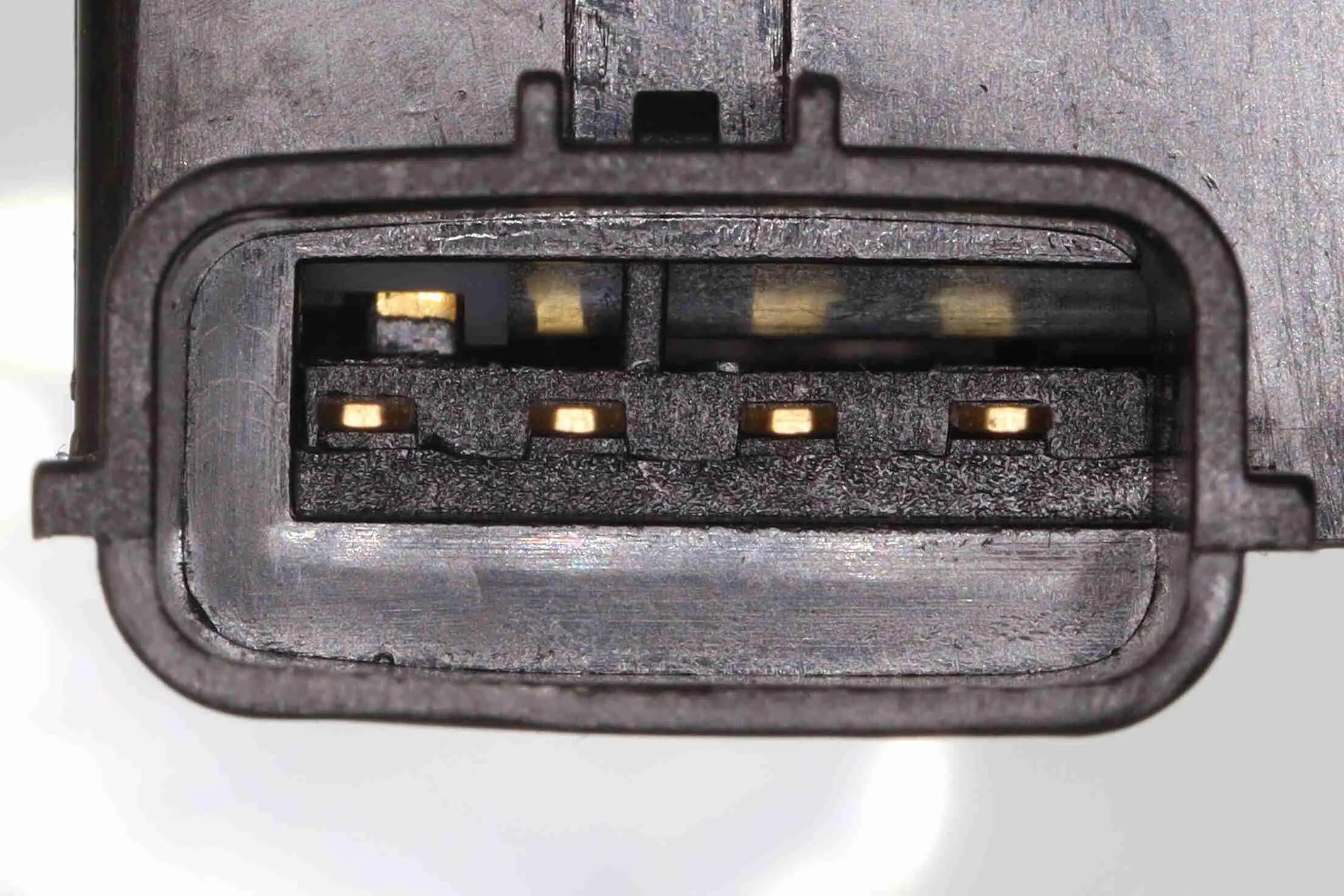CERRADURA DE LA PUERTA DEL MALETERO