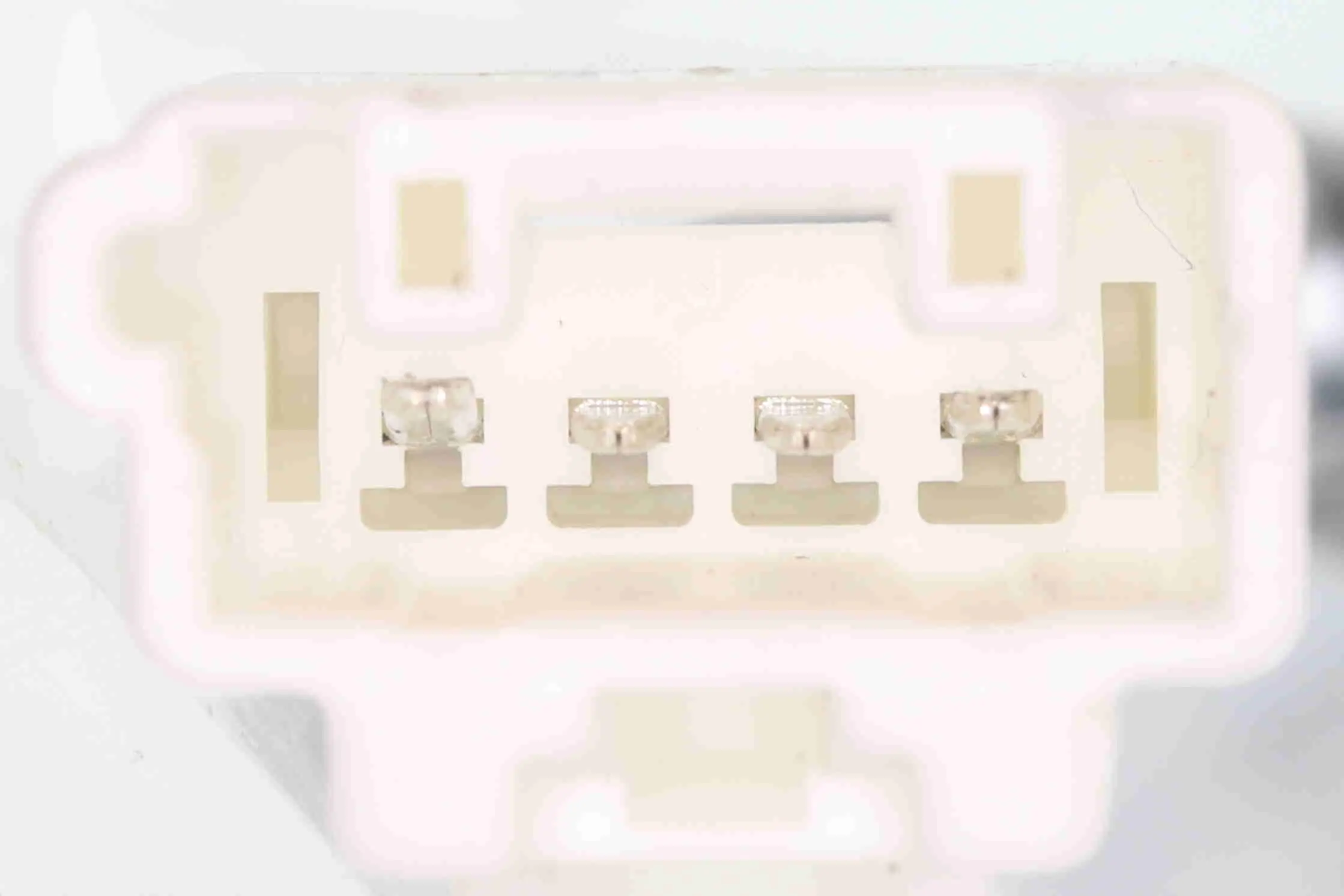 CERRADURA DE LA PUERTA DEL MALETERO